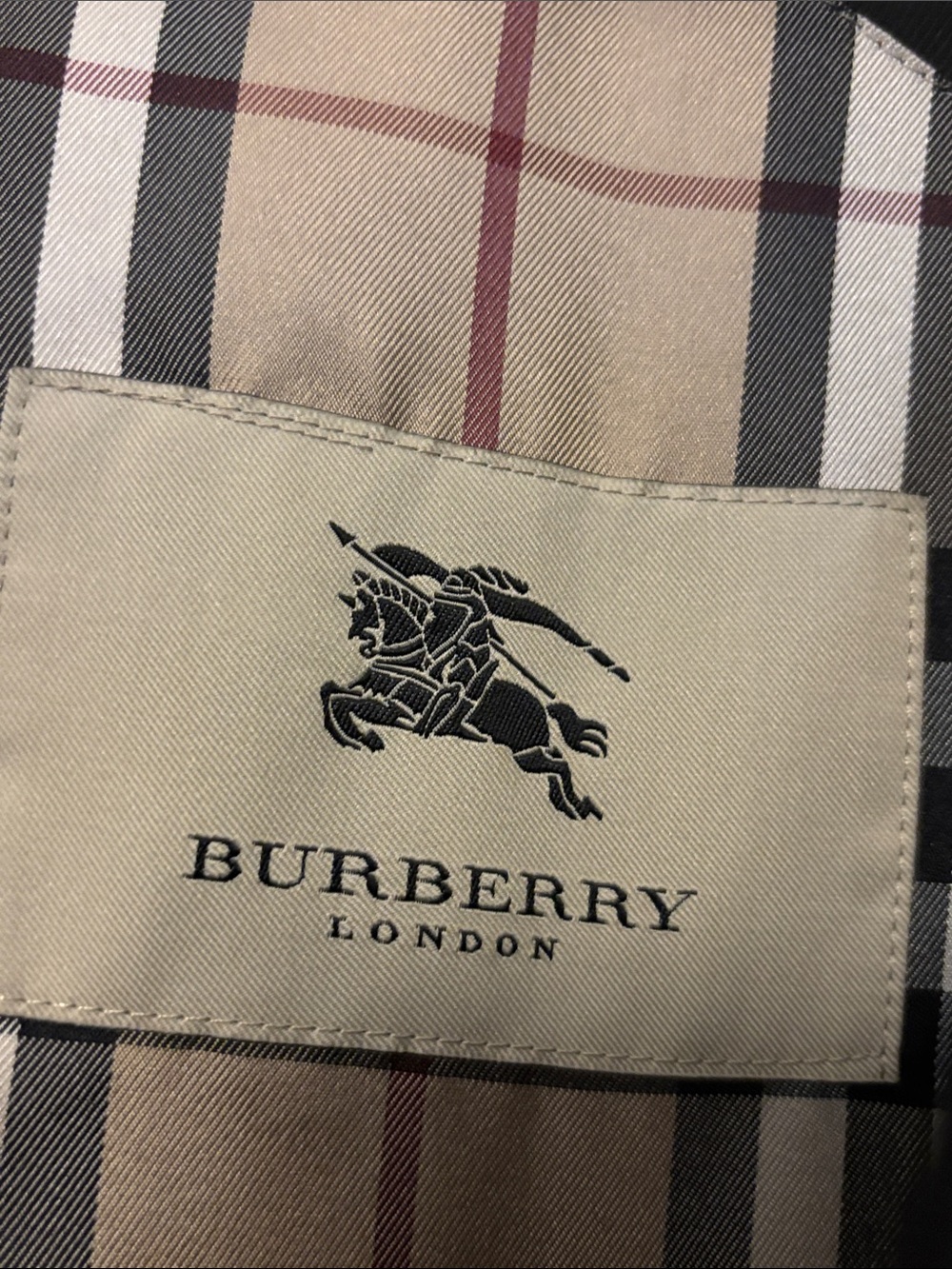 Burberry rain coat like new.